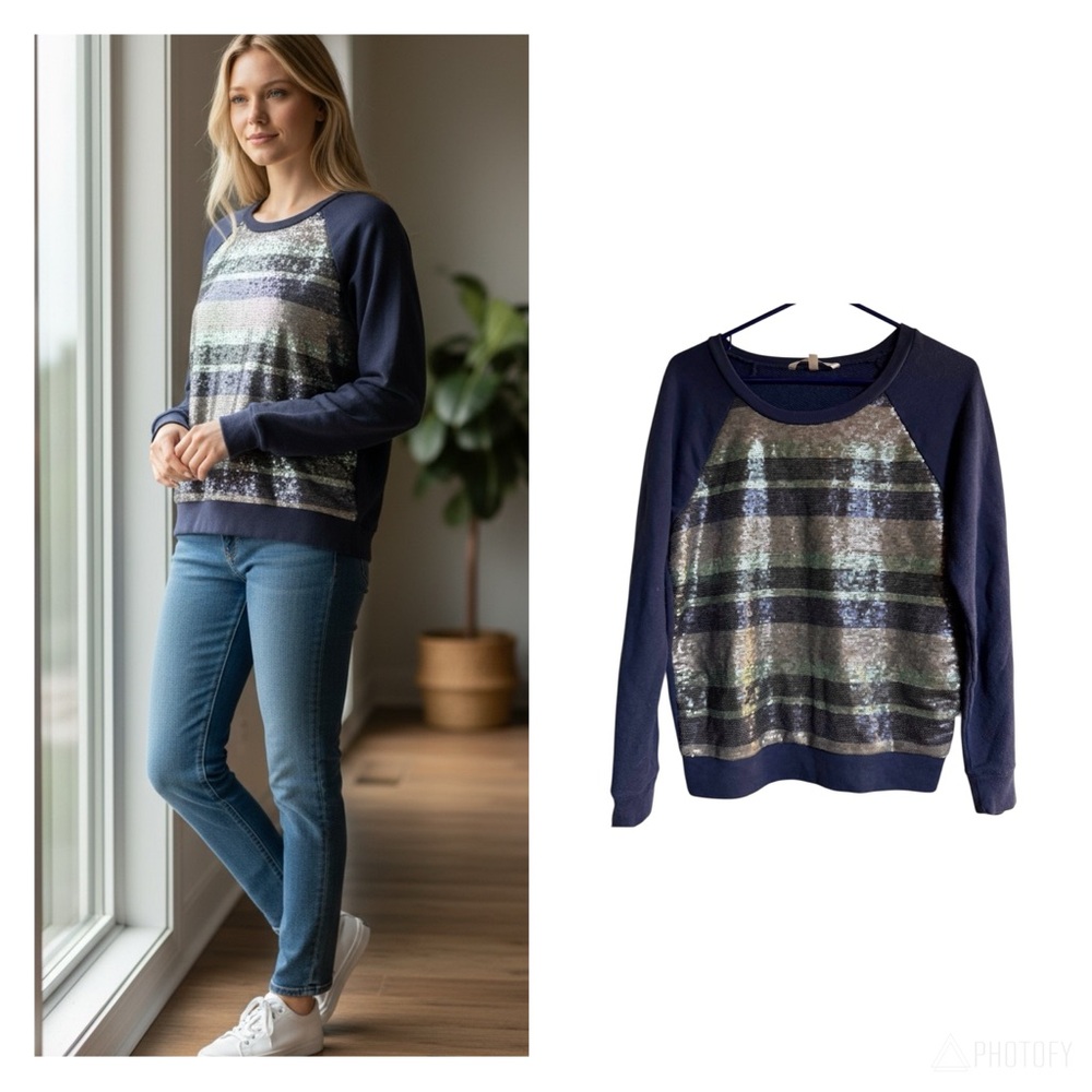 Victoria's‎ Secret Navy and Silver Sequin Sweater